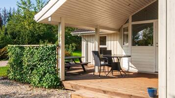 House | Outdoor dining