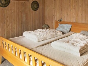 3 Schlafzimmer, Babybetten