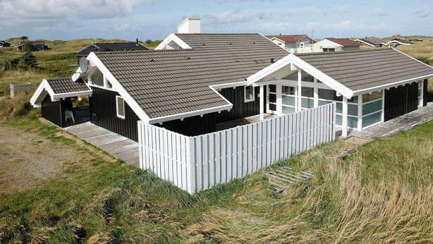 Exterior - Expansive Holiday Home at Hirtshals With Private Pool (Hirtshals)