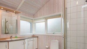 Bathroom - Modern Holiday Home in Glesborg Jutland Near the Sea (Glesborg)