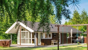 Exterior - Modern Holiday Home in Glesborg Jutland Near the Sea (Glesborg)