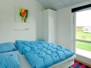 4 bedrooms