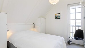 3 Schlafzimmer, Babybetten