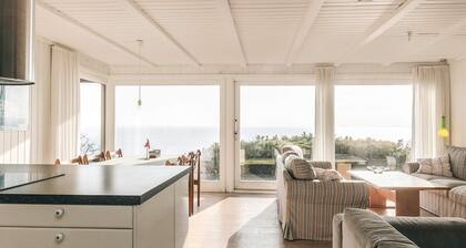 6 Person Holiday Home in Spottrup