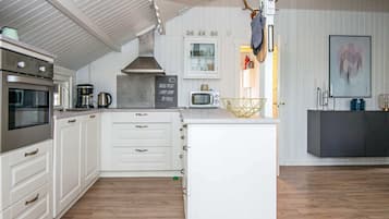 House | Private kitchen | Highchair