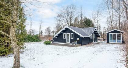 6 Person Holiday Home in Toftlund