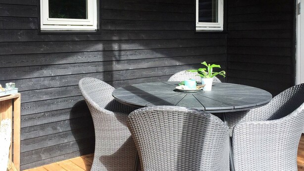 Balcony - Refreshing Holiday Home in Glesborg With Terrace (Glesborg)