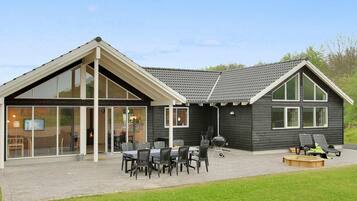 House | Bahagian luar