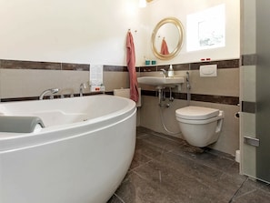 Spa treatment - Contemporary Holiday Home in Zealand With Whirlpool (Kalundborg)