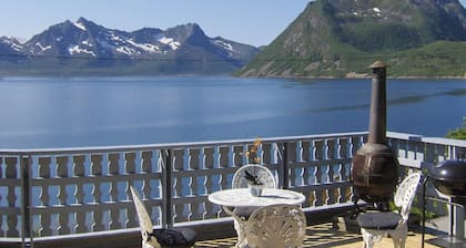 10 Person Holiday Home in Kaldfarnes-by Traum