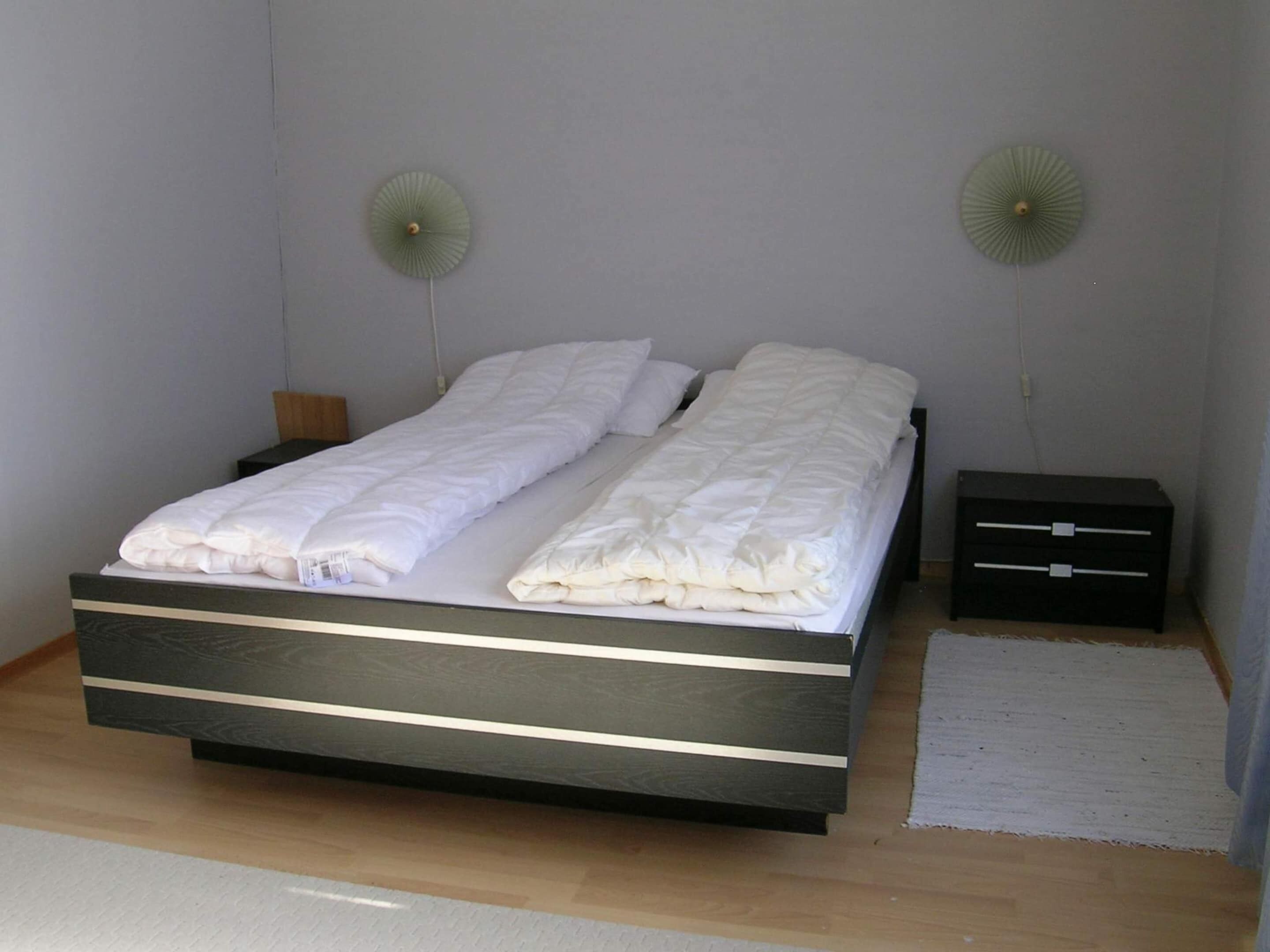 4 habitaciones y muebles diferentes 