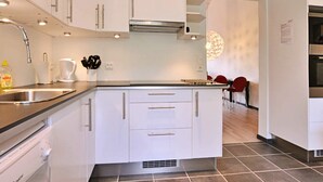 Ảnh chưa phân loại, 2 trong số 19 ảnh, nút
