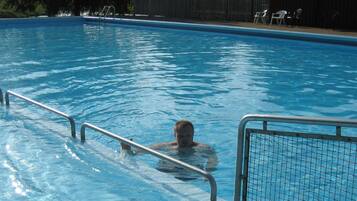 House | Pool