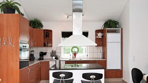 House | Private kitchen | Highchair - 8 Person Holiday Home in Ebeltoft-by Traum (Ebeltoft)