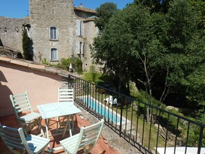 Kamar Bulan Madu (L'INSOLITE) | Balkon