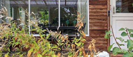 House | Outdoor dining