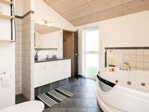 House | Bathroom