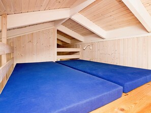 3 Schlafzimmer, Babybetten