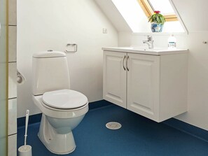 Bathroom - Seaside Holiday Home in Syddanmark With Sauna (Sydlangeland)