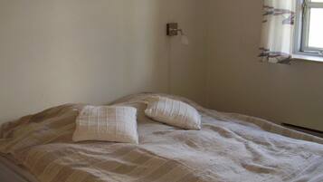 3 Schlafzimmer, Babybetten