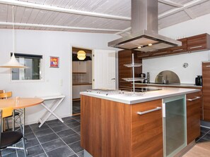 Private kitchen - 6 Person Holiday Home in Glesborg (Glesborg)