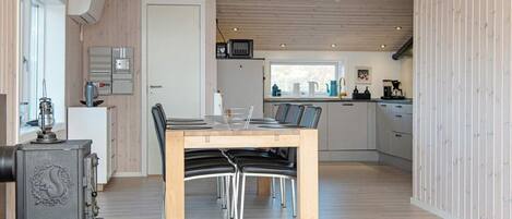 House | Private kitchen | Highchair