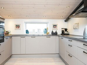 House | Private kitchen - 4 Person Holiday Home in Borkop-by Traum (Borkop)