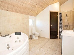 House | Spa treatment