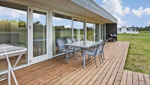 Exterior - Elegant Holiday Home in Brovst With Sauna (Brovst)