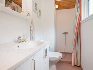 Bathroom - Welcoming Apartment in Allingåbro Denmark With Terrace (Allingåbro)