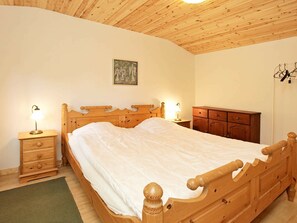 2 bedrooms, cots/infant beds - Cozy Holiday Home in Jerup Denmark With Terrace (Jerup)