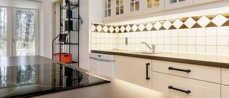 House | Private kitchen | Highchair