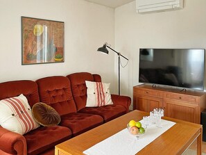 House | Dining - Holiday Home in Ugglarp (Sloinge)