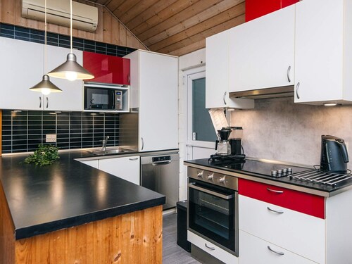 8 Person Holiday Home in Ebeltoft-by Traum