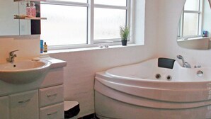 Unclassified image, 5 of 16, button - Luxurious Holiday Home With Private Whirlpool in Harboøre (Harboore)