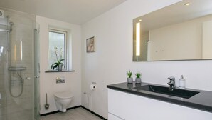 Unclassified image, 4 of 27, button - Balmy Holiday Home in Blåvand With Private Pool (Blavand)