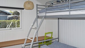 3 camere, culle/letti per bambini, con arredamento individuale