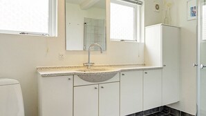 Bathroom - Comfortable Holiday Home in Nexø With Terrace (Nexo)