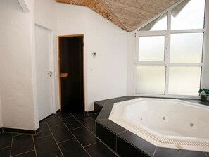 Bathroom - Luxurious Holiday Home in Lokken With Swimming Pool (Lokken)