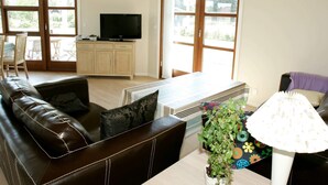 House | Living area - 8 Person Holiday Home in Storvorde (Storvorde)