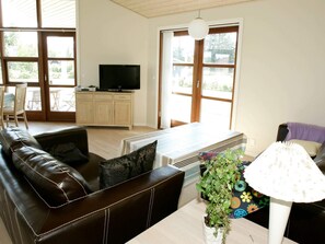 House | Living area - 8 Person Holiday Home in Storvorde (Storvorde)