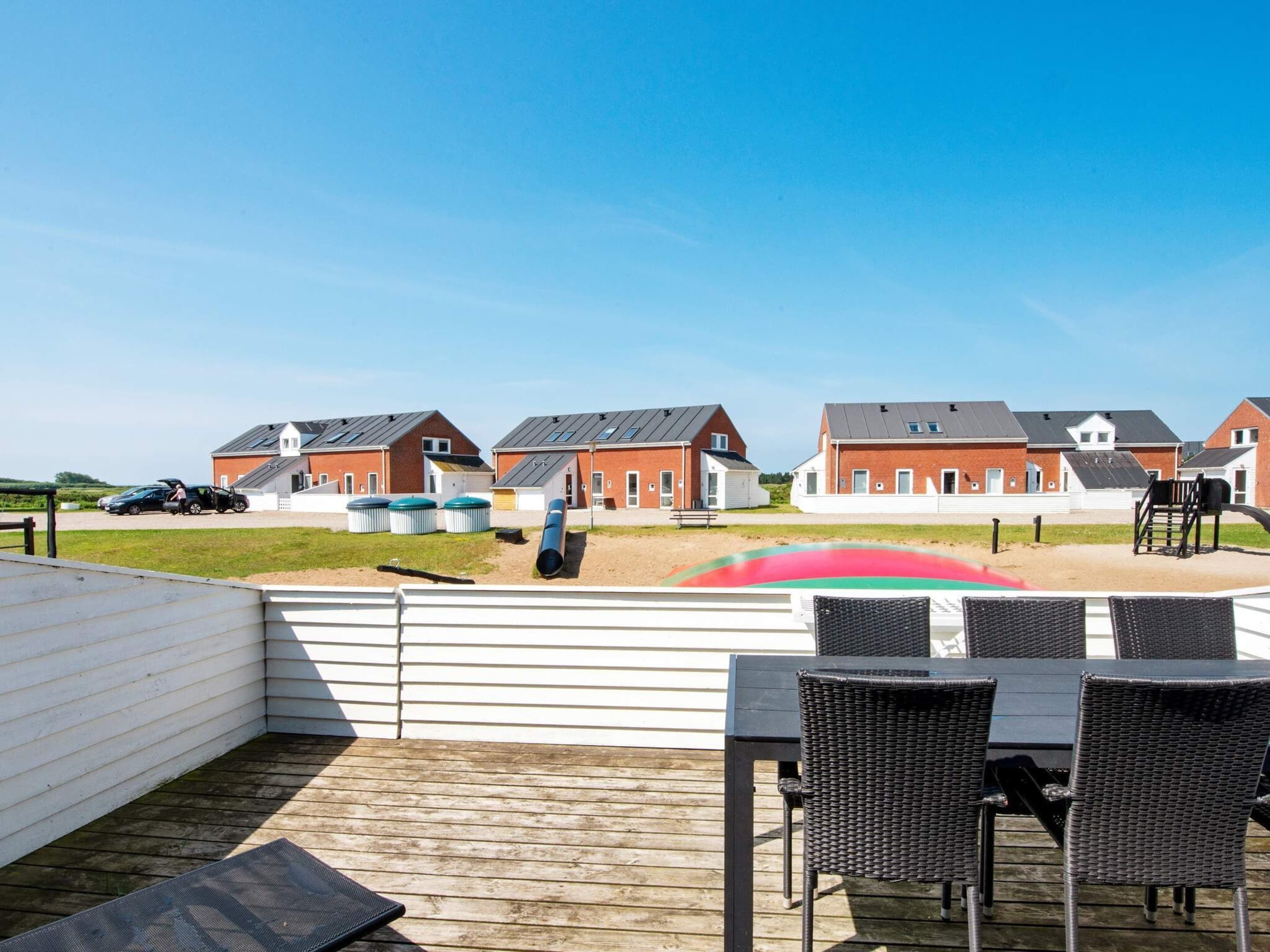 House | Outdoor dining