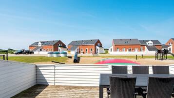 House | Outdoor dining