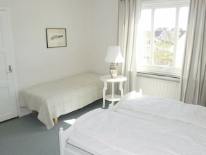 3 bedrooms, individually furnished