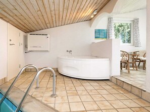 House | Spa treatment