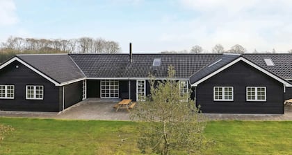 5 Star Holiday Home in Frorup