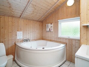 House | Bathroom - 8 Person Holiday Home in Slagelse (Slagelse)