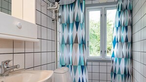 3 bedrooms - Attractive Holiday Home in Bindslev With Barbecue (Bindslev)