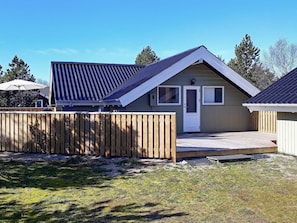 Unclassified image, 4 of 32, button - Lovely Holiday Home in Ã…lbÃ¦k near Sea (Aalbaek)