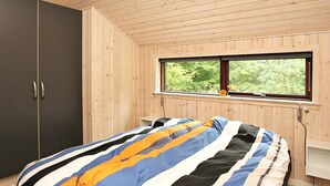 4 Schlafzimmer, Babybetten